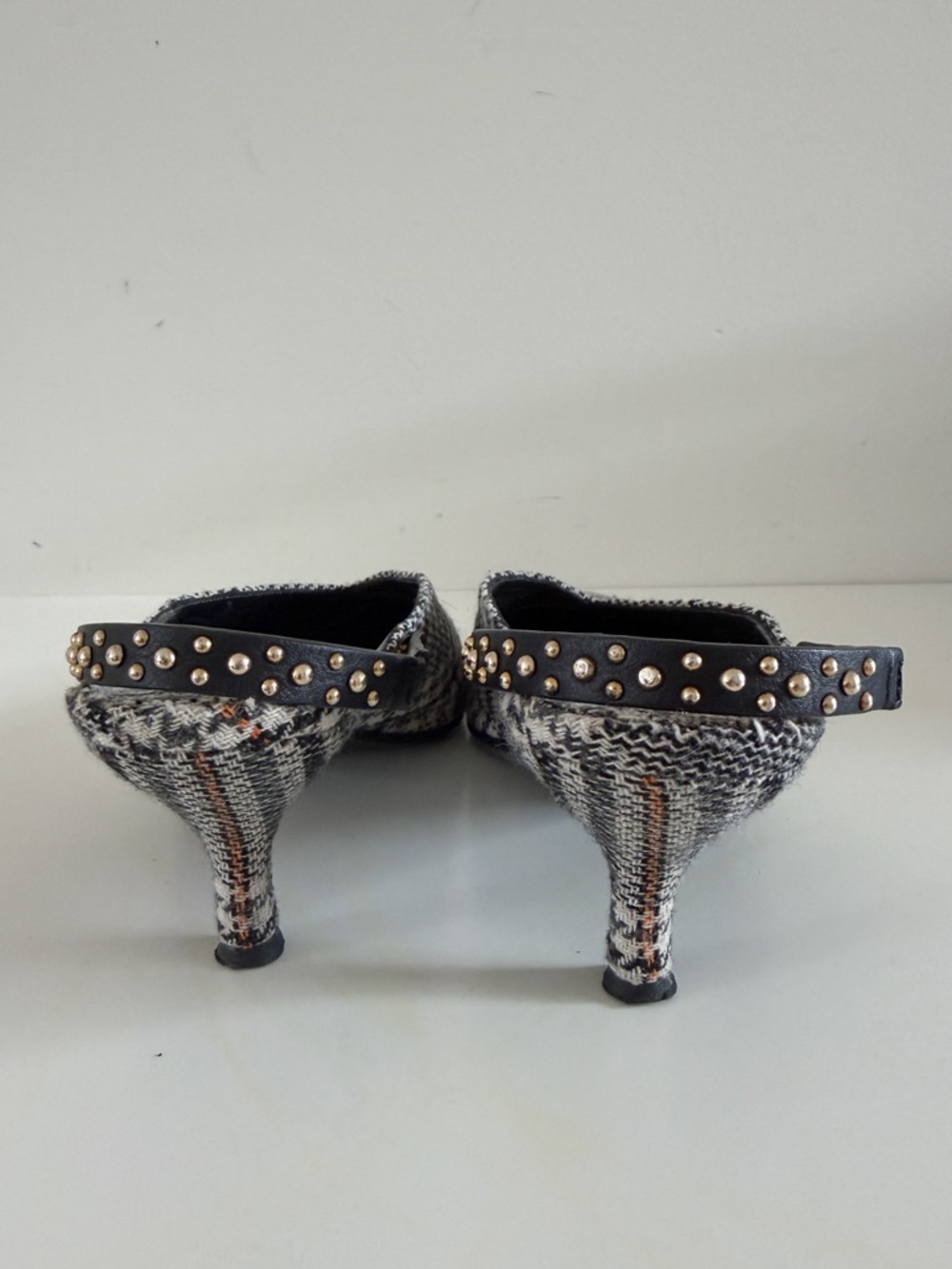 DOROTHEE SCHUMACHER • Check It Out Kitten Heel Pump in Grey - Picture 6 of 14